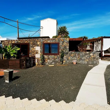 Villa Lava Mácher